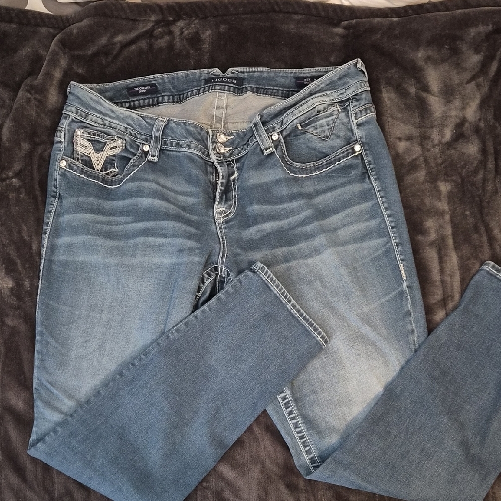 Vigoss Women's Boot Cut Jeans in Blue with Embellished Pockets - Picture 4 of 4